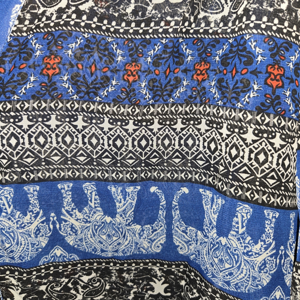 Patterned Blouse - Picture 3 of 5